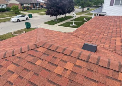 asphalt roofing installation